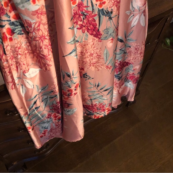 Floral Maxi Dress in Pink - Picture 3 of 9